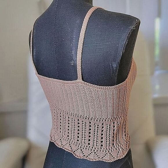 Streetwear Society beige crochet v-neck crop tank size S - Picture 3 of 11